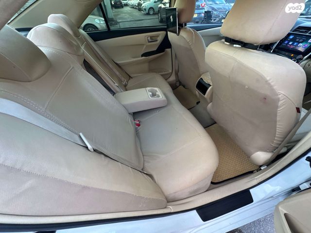 טויוטה קאמרי