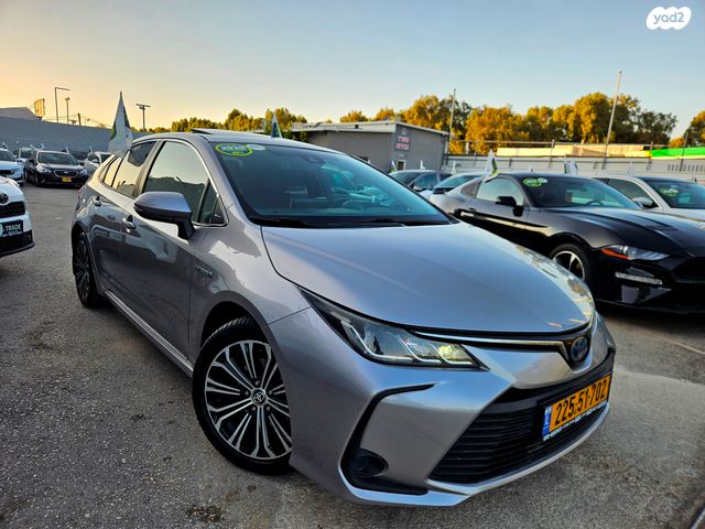 טויוטה קורולה