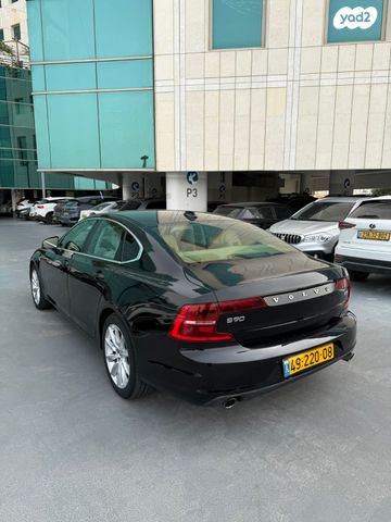 וולוו S90