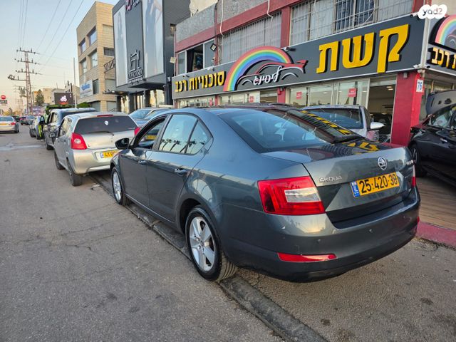 סקודה אוקטביה