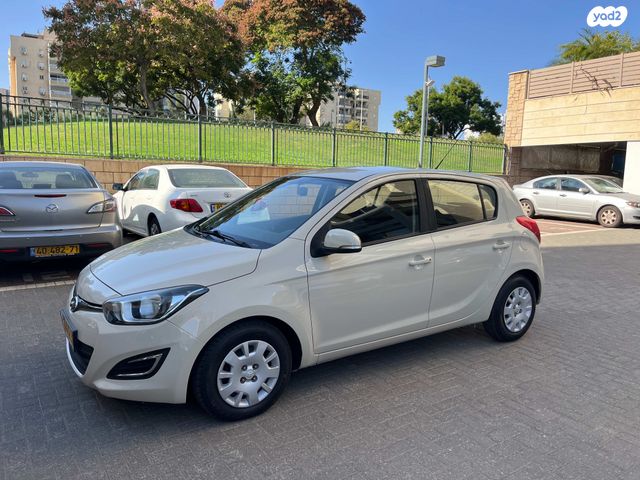 מודעת רכב יונדאי i20