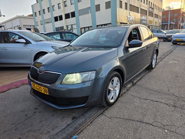 סקודה אוקטביה