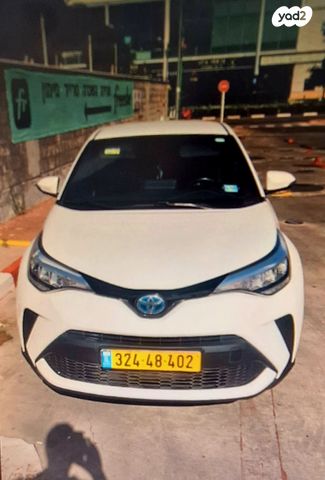 מודעת רכב טויוטה C-HR