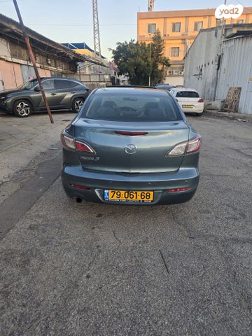 מאזדה 3