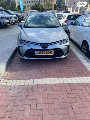 מודעת רכב טויוטה קורולה