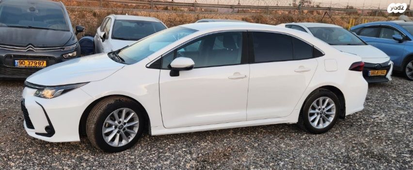 מודעת רכב טויוטה קורולה