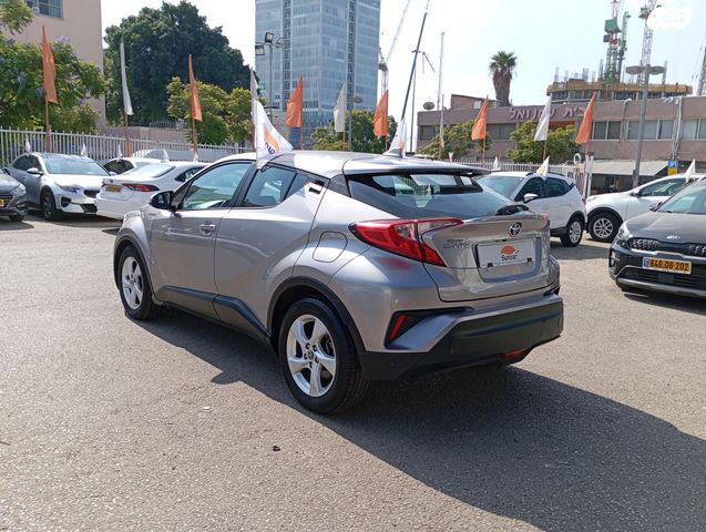 טויוטה C-HR