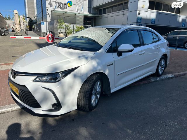 מודעת רכב טויוטה קורולה