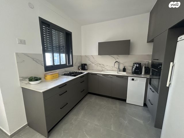 אמנון ליפקין שחק 3