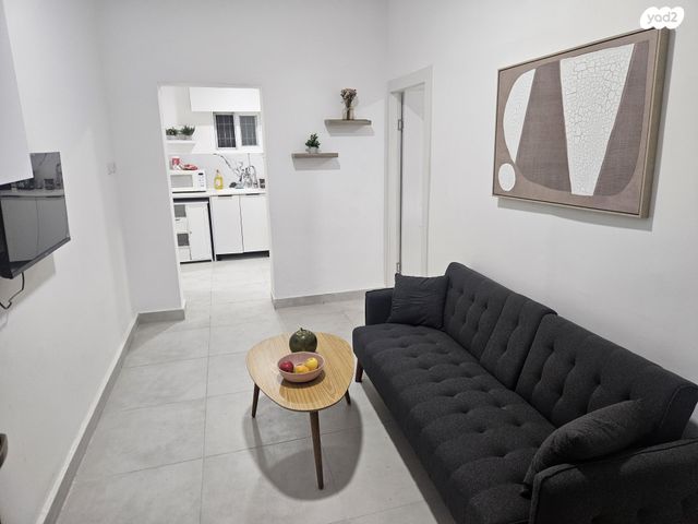 שדרות ארלוזורוב 22