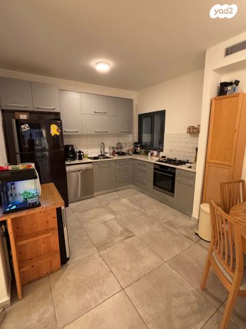 דירה, יעקב תמרי 4, חצרות המושבה, רחובות