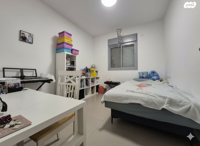 דירה, הצנחנים 5, אריק שרון, נהריה