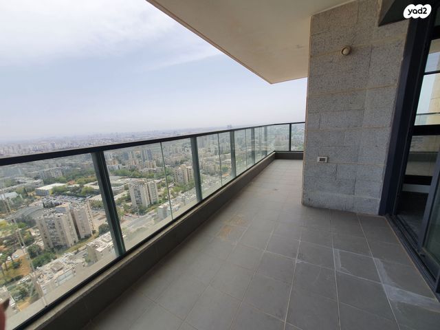 דירה, הרב ניסנבאום 37, אזור תעשיה, בת ים