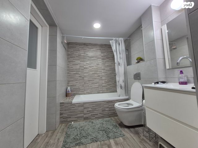 דירה, הצנחנים 5, אריק שרון, נהריה