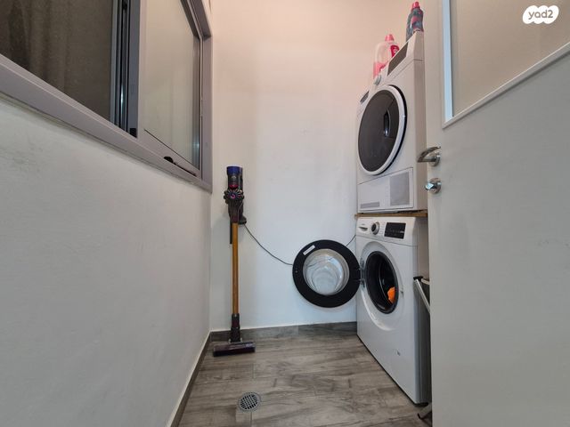 דירה, הצנחנים 5, אריק שרון, נהריה