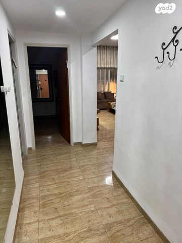 דירה, תבור 3, ביאליק דרום, קרית ביאליק