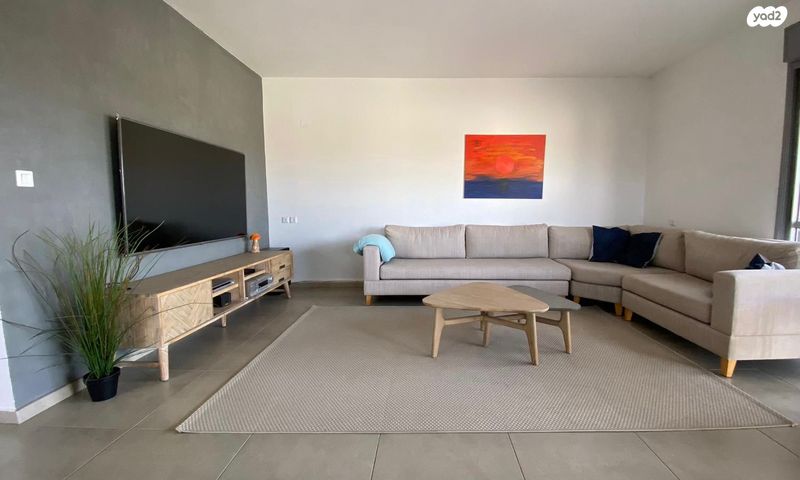 גג/ פנטהאוז, גולן 30, גבעת טל, אלפי מנשה