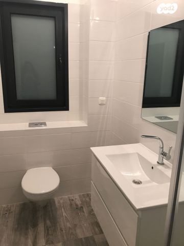 דירה, יונתן רטוש 1, פסגות אפק, ראש העין