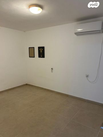 דירה, האורגים 6, הנביאים, בת ים