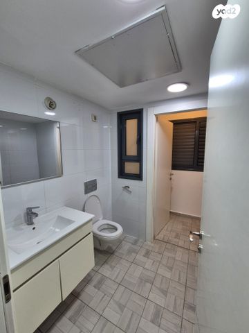 דירה, יעקב תמרי 12, חצרות המושבה, רחובות