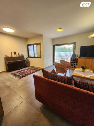 בית פרטי/ קוטג', אלתרמן 5, לסטר/רבוצקי, רעננה