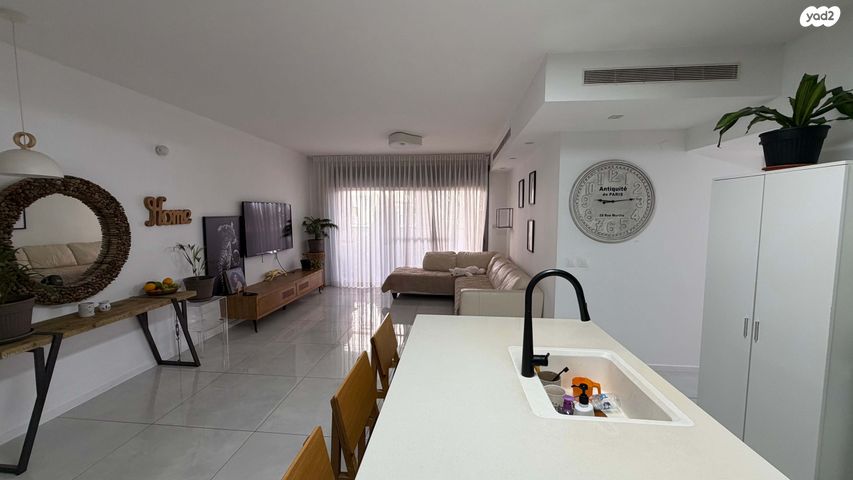 דירה, שושנת העמקים 41, רמת אמיר, קדימה צורן