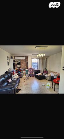 דירה, עולי הגרדום 16, ארמון הנציב, תלפיות מזרח, ירושלים