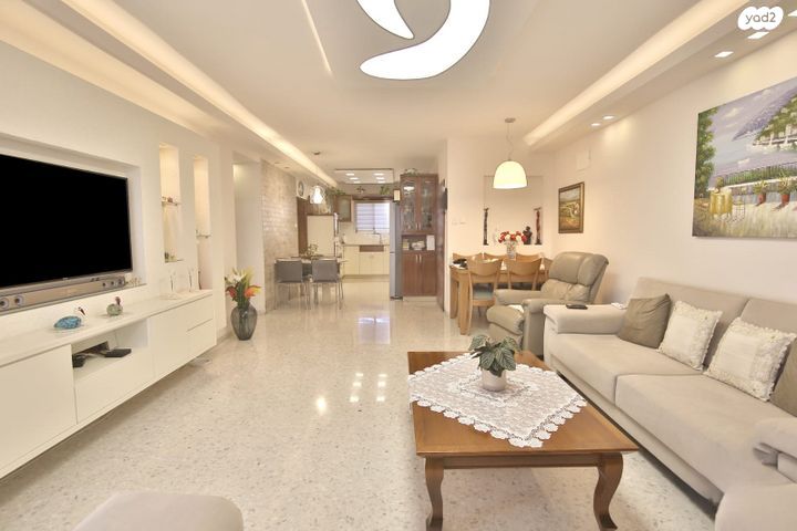 דירה, אצ"ל 9, אלמוגים, קרית ים