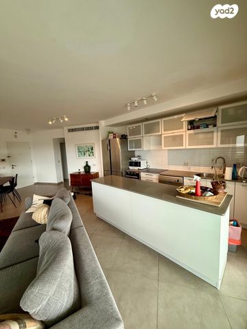 דירה, פרופ' יובל נאמן 3, הגוש הגדול, רמת אביב החדשה, נופי ים, תל אביב יפו