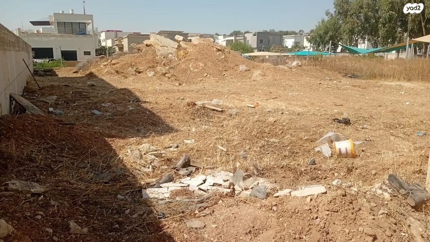 מגרשים, שושן צחור 18, הכלניות, שדרות