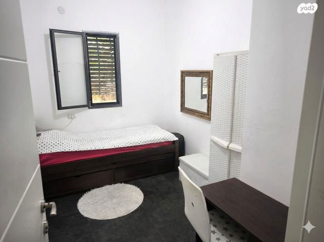 בית פרטי/ קוטג', יצחק בן צבי 50, קרית בנימין, קרית אתא