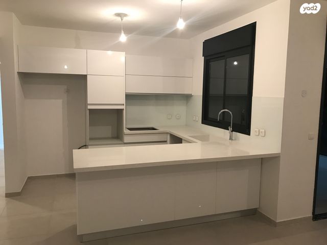 דירה, יונתן רטוש 1, פסגות אפק, ראש העין