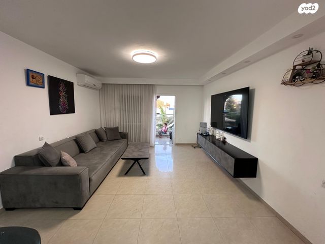 דירה, הושע בן באר 53, שפירא, אופקים