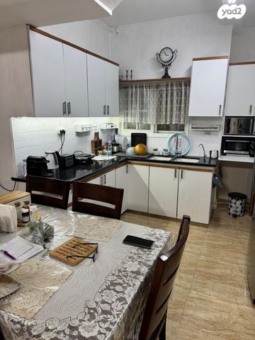 דירה, תבור 3, ביאליק דרום, קרית ביאליק