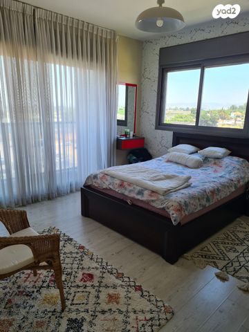 דופלקס, שושנת העמקים 41, רמת אמיר, קדימה צורן