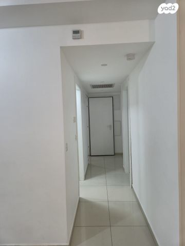 דירה, יעקב תמרי 12, חצרות המושבה, רחובות