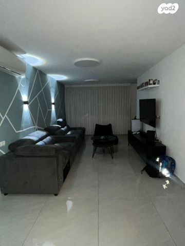 דירה, החצב 14, קרית גיורא, אור יהודה