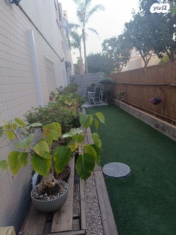 דירת גן, פיארברג 14, נווה זאב, נאות אילן, באר שבע