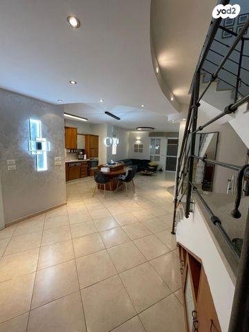 בית פרטי/ קוטג', השופר 3, כלי שיר, מעלה אדומים