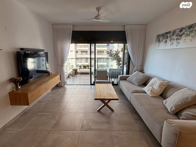 דירה, יעקב תמרי 4, חצרות המושבה, רחובות