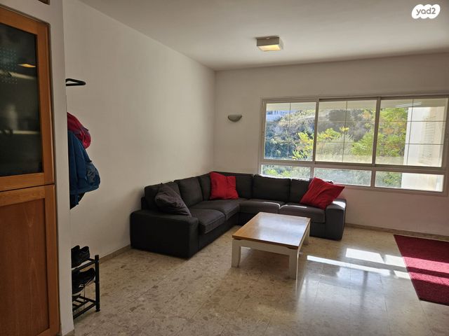 דירה, מרטין בובר 17, רמת בן גוריון, חיפה