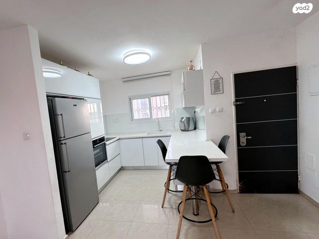 הושע בן באר 53