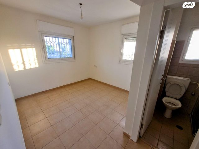 דירה, הציפחה 1, נופי סלע, מעלה אדומים