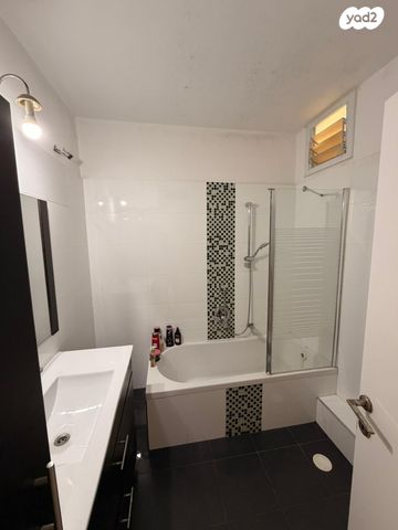 דירה, הנשיאים 3, מרכז, קרית עבודה, חולון