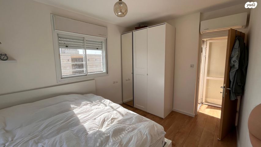 דירה, הר הצופים 3, רחובות ההולנדית, רחובות