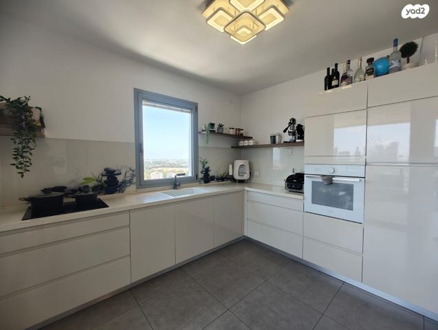 דירה, מורדי הגטאות 2, שכונת גפן, רמת גן