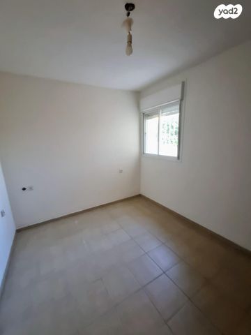 דירה, הציפחה 1, נופי סלע, מעלה אדומים