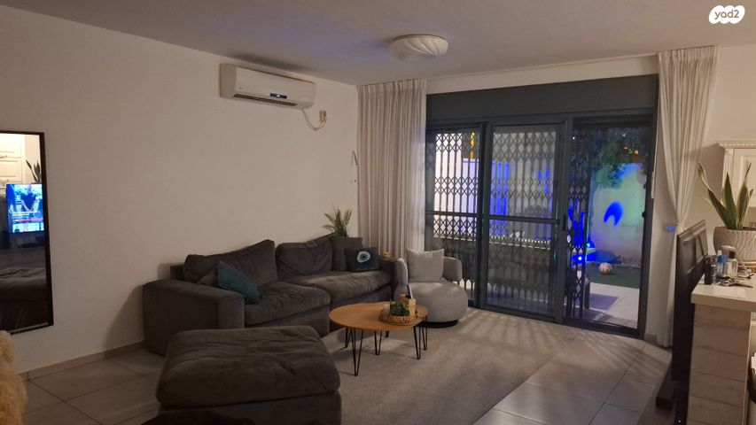 דירת גן, שושנה דמארי 4, קרית האמנים, מצליח, רמלה