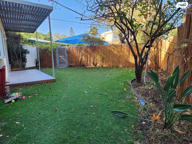 דירת גן, ארנון 19, אלון, רמת השרון