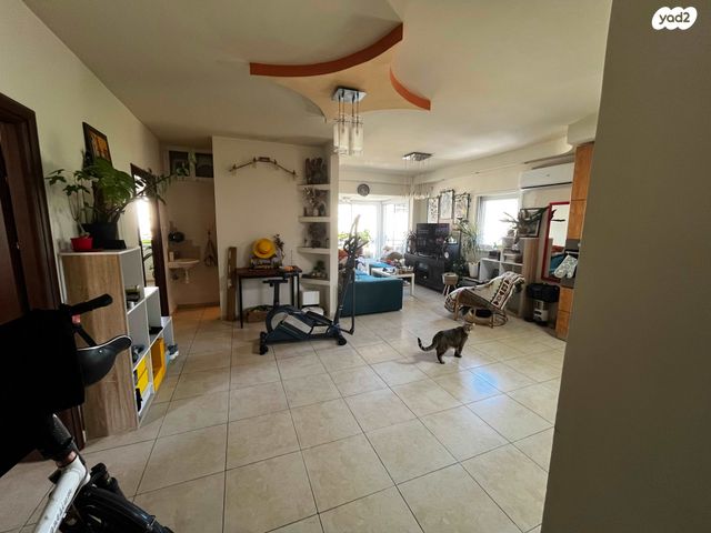 דירה, שמחה הולצברג 8, הגבול רוטשילד, בת ים